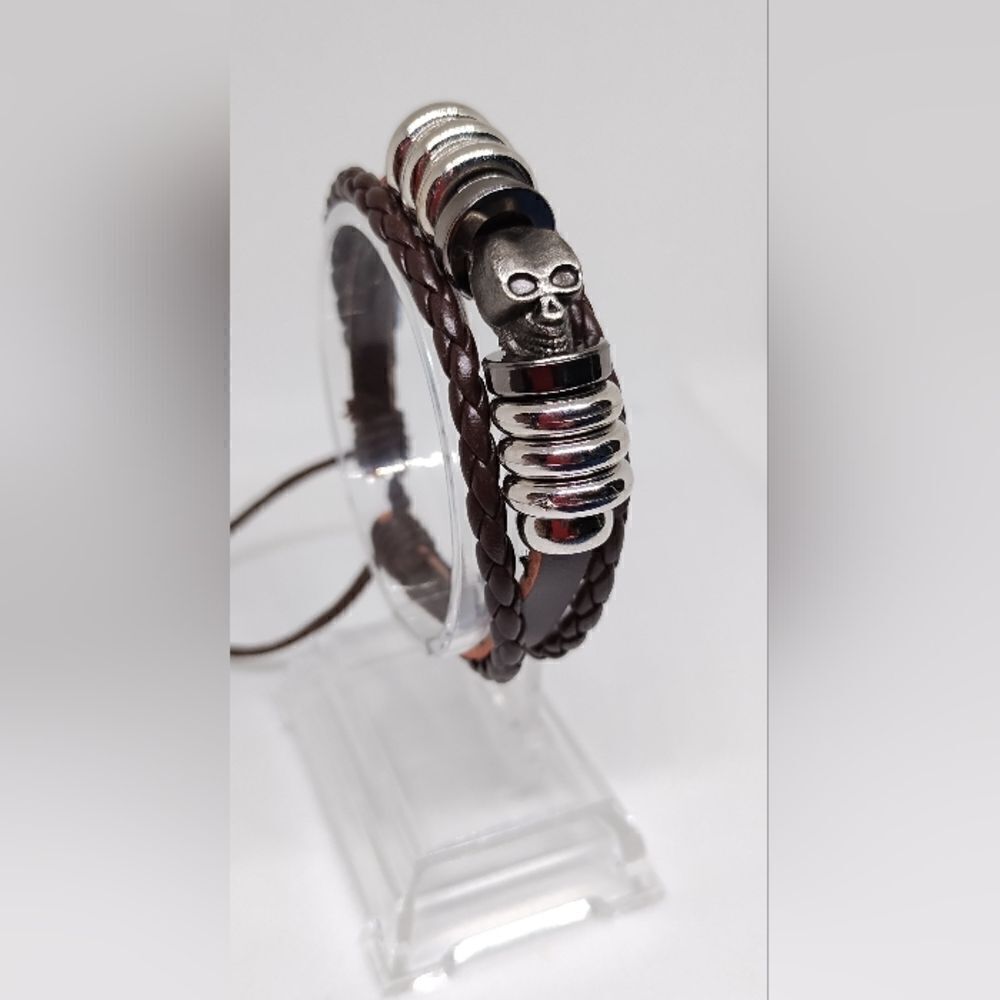 NEW leather bracelet skull braided layered brown e23